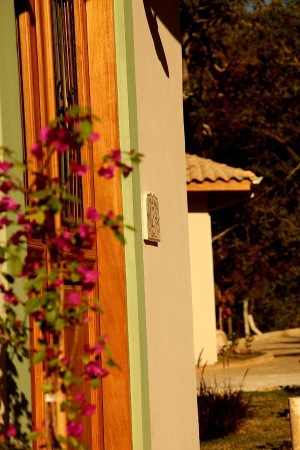 Solario Chales Hotel Bueno Brandao Ngoại thất bức ảnh